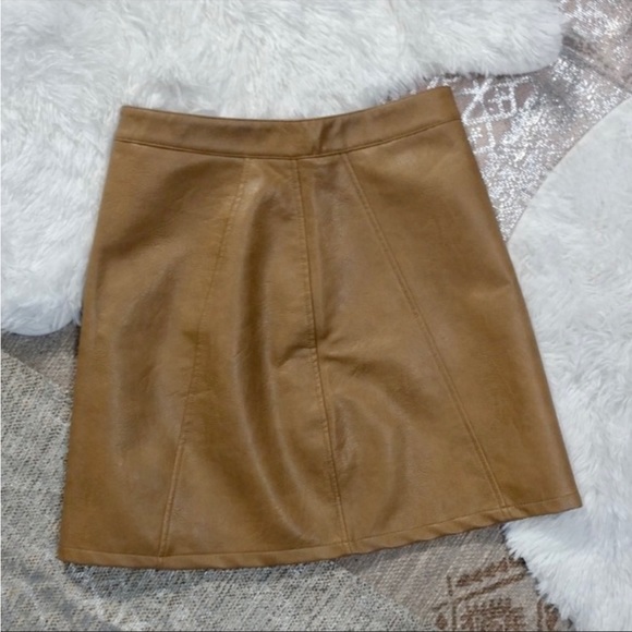 ZARA Tan Leather faux fur skirt - Picture 4 of 4